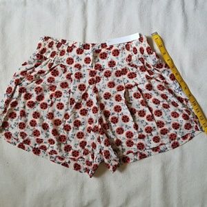 Floral flowy shorts NWT